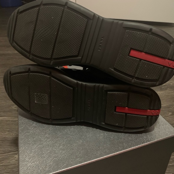 Prada shoes - Picture 3 of 4